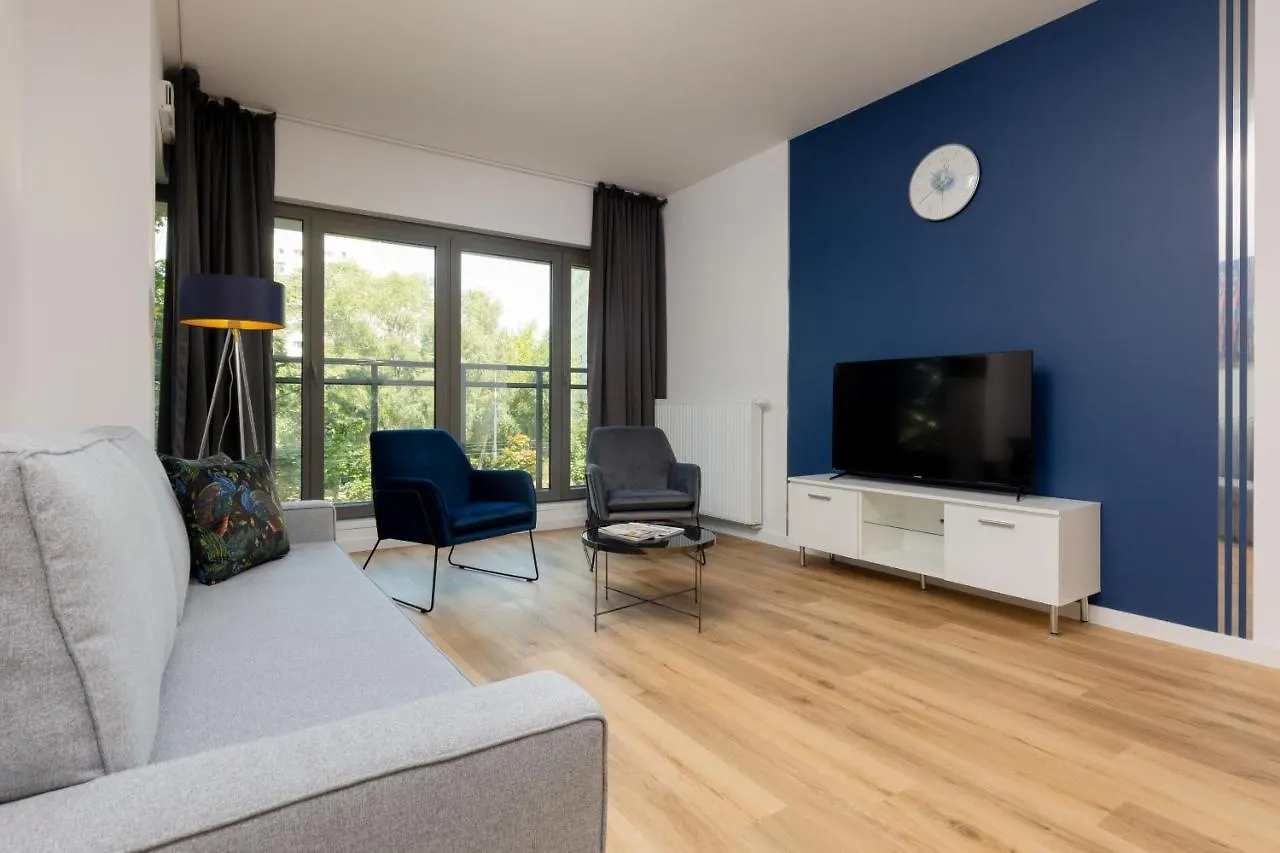 Apartment Avenue Solidarnosci On Wola By Noclegi Renters 华沙